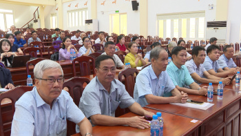 Tập huấn khai thác, vận hành hệ thống và phần mềm mới phục vụ công tác hành chính tại phường Chơn Thành
