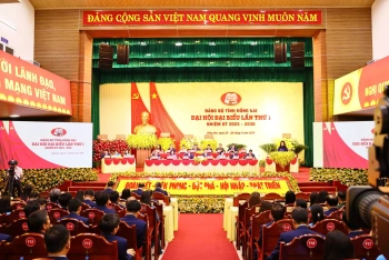 Thông qua Chương trình làm việc của Đại hội đại biểu Đảng bộ tỉnh Đồng Nai lần thứ I