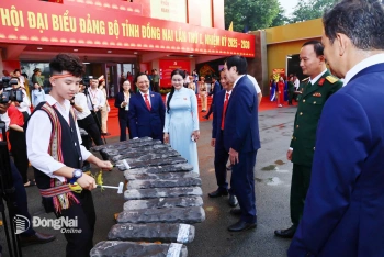 [Chùm ảnh] Hân hoan không khí ngày khai mạc Đại hội đại biểu Đảng bộ tỉnh Đồng Nai lần thứ I