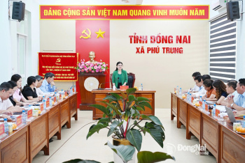 Phó Bí thư Thường trực Tỉnh ủy Đồng Nai Tôn Ngọc Hạnh làm việc với xã Phú Trung