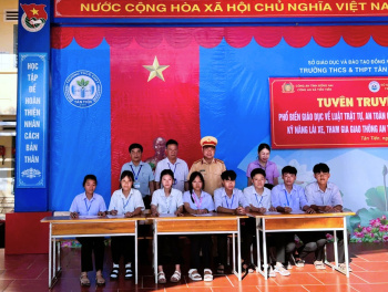 Nâng cao ý thức chấp hành pháp luật giao thông cho học sinh Trường THCS&THPT Tân Tiến