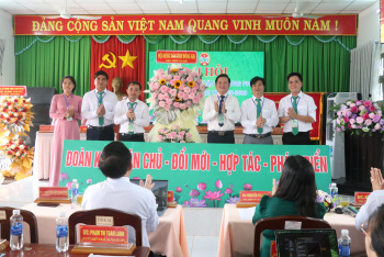Đại hội đại biểu Hội Nông dân xã Hưng Phước “Đoàn kết - Dân chủ - Đổi mới – Hợp tác - Phát triển”. 