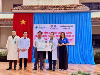 Bệnh viện Hoàn Mỹ Bình Phước triển khai chương trình tư vấn sức khỏe học đường,  khám sức khỏe cho thầy cô nhân dịp 20/11