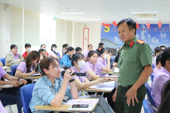 Công an Đồng Nai: Tăng cường nâng cao nhận thức pháp luật cho người lao động