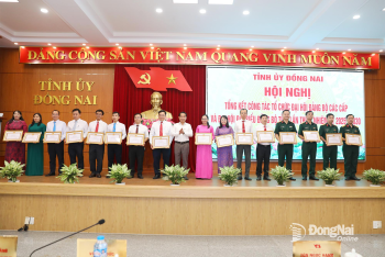 Đổi mới công tác đánh giá, xếp loại trong hệ thống chính trị