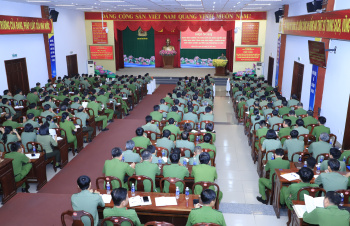 Chủ động nắm chắc tình hình, bảo vệ an ninh quốc gia từ sớm,...