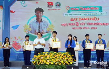 Tuyên dương 26 cá nhân đạt danh hiệu 'Học sinh 3 tốt' năm học 2024-2025