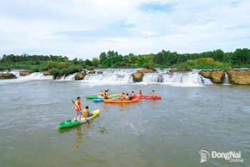 Phú Vinh đánh thức tiềm năng vùng đất đá