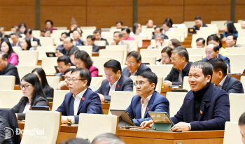 Đại biểu Quốc hội tỉnh Đồng Nai đóng góp nhiều ý kiến tâm huyết về tuyển dụng, chế độ đãi ngộ với giáo viên