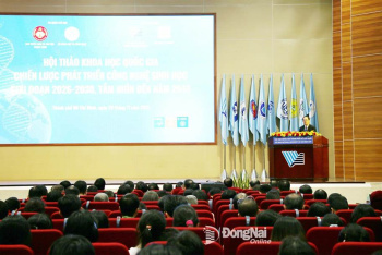 Thảo luận, nghiên cứu các giải pháp chiến lược về phát triển công nghệ sinh học