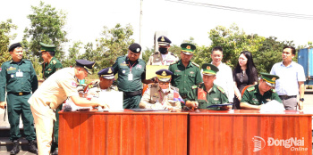 Bộ đội Biên phòng tỉnh Đồng Nai phối hợp tiếp nhận 65 công dân từ Campuchia trao trả