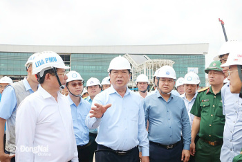 Bộ trưởng Bộ Xây dựng Trần Hồng Minh: 'Không còn thời gian nữa, làm đến đâu phải đạt, sạch đẹp đến đó'