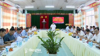 Phó Chủ tịch UBND tỉnh Đồng Nai Hồ Văn Hà làm việc với UBND các phường: Long Khánh, Bảo Vinh, Bình Lộc