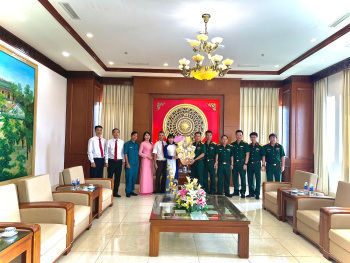 Phường Long Bình hướng tới kỷ niệm 81 năm Ngày thành lập Quân đội nhân dân Việt Nam (22/12/1944 - 22/12/2025)