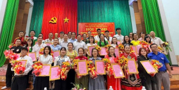 Xã Nhơn Trạch trao Quyết định thành lập mới 29 CLB