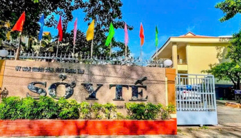 Giám đốc Sở Y tế giải quyết nhiều thủ tục hành chính thuộc thẩm quyền của UBND tỉnh liên quan đến dược phẩm.