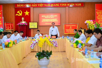 Phó Bí thư Tỉnh ủy Võ Tấn Đức làm việc với Đảng ủy xã Long Phước