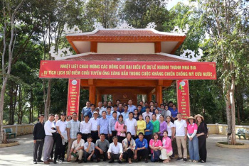 Đoàn công tác xã Lộc Tấn tham quan, học tập kinh nghiệm tại Vườn Quốc gia Bù Gia Mập