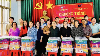Chăm lo Tết cho người dân khó khăn tại 2 xã Nhơn Trạch và Đại Phước