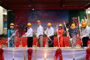 Ủy ban nhân dân xã Lộc Tấn tổ chức Lễ khởi công xây dựng các công trình đầu tư xây dựng, sửa chữa, nâng cấp Trường Tiểu học Lộc Tấn A và Trường Tiểu học Lộc Tấn B