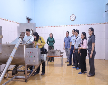 Xã Bình Minh tổ chức kiểm tra an toàn thực phẩm dịp Tết Nguyên đán