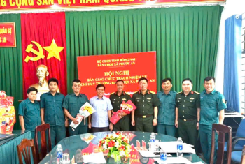 Bàn giao chức trách, nhiệm vụ Chỉ huy trưởng Ban CHQS xã Phước An