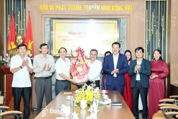 Bí thư Tỉnh ủy Vũ Hồng Văn thăm, chúc Tết Báo và Phát thanh, Truyền hình Đồng Nai