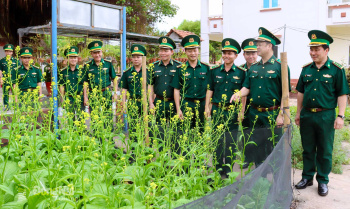 Chính ủy Bộ đội Biên phòng kiểm tra, chúc Tết tại Đồng Nai