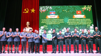 Đoàn đại biểu Ty Công an, Bộ Chỉ huy Hiến binh Vương quốc Campuchia chúc Tết tại Đồng Nai