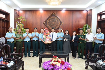 Đoàn công tác tỉnh Đồng Nai thăm, chúc Tết các đơn vị lực...