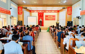 Hơn 200 đại biểu dự hội nghị tuyên truyền pháp luật bầu cử tại phường Trảng Dài