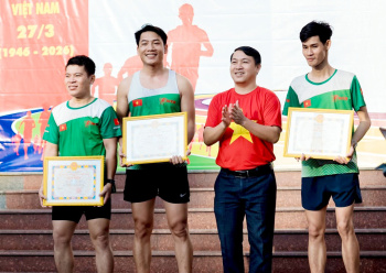 Hơn 600 vận động viên xã Nhơn Trạch tham gia Ngày chạy Olympic năm 2026