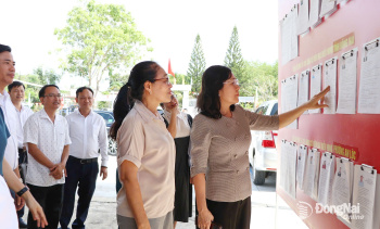 Kiểm tra công tác bầu cử tại 2 phường An Lộc và Bình Long