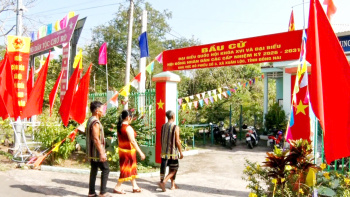 Rộn ràng trên núi Chứa Chan sẵn sàng cho "Ngày hội toàn dân"