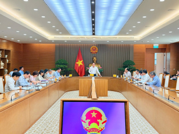 Trình Đề án phát triển một số trường đại học lớn vùng Đông Nam Bộ thuộc nhóm tiên tiến hàng đầu châu Á trong ngày 10-5