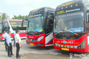 Đoàn công tác của Bộ Xây dựng làm việc tại Bến xe Biên Hòa...