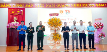 Họp mặt giao lưu văn nghệ chào mừng ngày giải phóng miền Nam