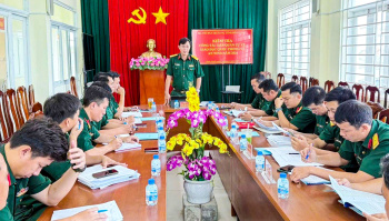 Kiểm tra công tác dân quân tự vệ và giáo dục quốc phòng – an ninh tại xã Nhơn Trạch