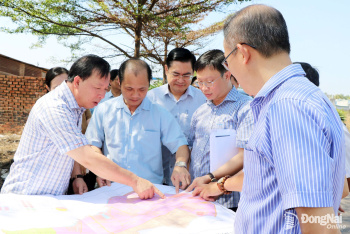 Chairman of Dong Nai City People’s Committee conducts an on-site inspection in Trang Dai ward