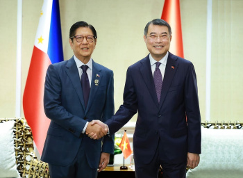 [Ảnh] Thủ tướng Lê Minh Hưng gặp Tổng thống Phillippines và Quốc vương Brunei