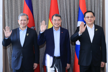 Biến 'gần gũi địa lý' thành 'lợi thế gắn kết chiến lược' giữa 3 nước Việt Nam, Campuchia, Lào
