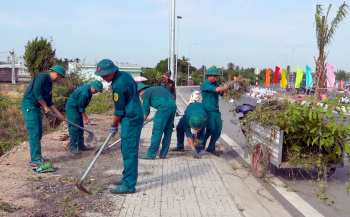 Phường Long Hưng ra quân vệ sinh môi trường, chỉnh trang đô thị