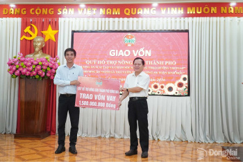 Giao vốn 1,5 tỷ đồng hỗ trợ nông dân Bình Long phát triển kinh tế