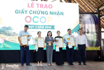 Kết nối giao thương và trao chứng nhận OCOP đợt 2 năm 2025
