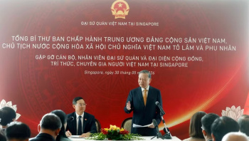 Cộng đồng người Việt Nam tại Singapore tiếp tục đoàn kết,...
