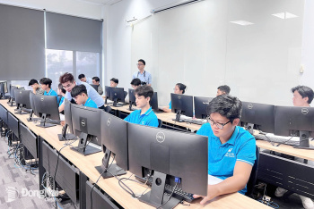 Scholarships target talent in strategic sectors
