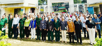Đoàn cán bộ, công chức Ban Tuyên giáo và Dân vận Thành ủy dâng hương, tưởng niệm Ngày nữ tù chính trị bị thảm sát tại Nhà lao Tân Hiệp