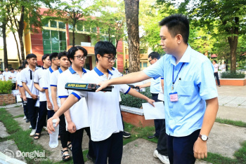 Kỳ thi tốt nghiệp THPT năm 2026: Thí sinh bước vào môn thi đầu tiên