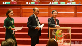 [Ảnh] Đại hội đại biểu toàn quốc Hội Nông dân Việt Nam lần thứ IX tiến hành công tác nhân sự