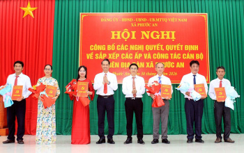 Xã Phước An công bố các nghị quyết, quyết định về sắp xếp các ấp và công tác cán bộ